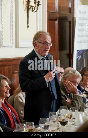 Robert Hardy bei der Oldie des Jahres Awards 2016 Stockfoto