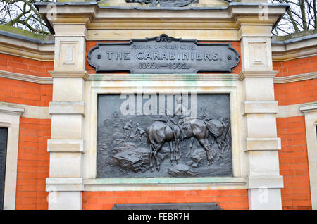 London, England, Vereinigtes Königreich. Die Carabiniers Memorial (Adrian Jones, 1906) Chelsea Embankment.  In Erinnerung an die Offiziere und Männer... Stockfoto