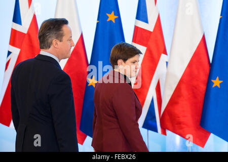 Warschau, Polen. 5. Februar 2016. Treffen der Premierminister des Vereinigten Königreichs David Cameron und Politiker, Premierminister von Polen Beata Szydlo in Staatskanzlei des Ministerpräsidenten Polens am 5. Februar 2016 in Warschau, Polen. Bildnachweis: MW/Alamy Live-Nachrichten Stockfoto