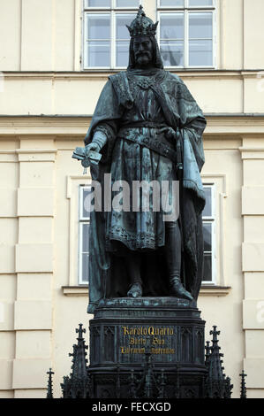 Statue von Karl IV. in Prag, Tschechische Republik Stockfoto