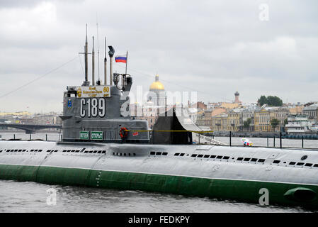 Sowjetische u-Boot C-189, heute ein Museum, auf der Newa, Sankt Petersburg, Russland Stockfoto
