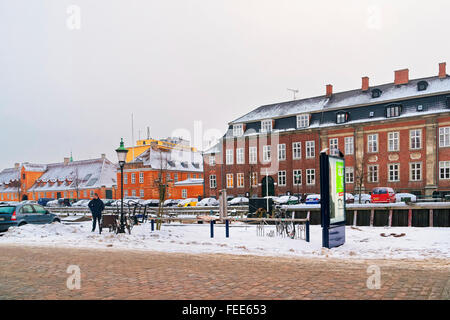 Kopenhagen, Dänemark - 5. Januar 2011: Böschung in Kopenhagen im Winter. Kopenhagen ist die Hauptstadt und bevölkerungsreichste Stadt von Dänemark. Er verbindet die Nordsee mit der Ostsee. Stockfoto