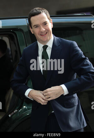 London, UK, 22. November 2015: britische konservative Partei Politiker Schatzkanzler George Osborne MP besucht die BBC Stockfoto
