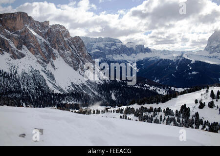 Valgardena im Winter Stockfoto