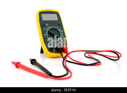 Multimeter für die Messung von Spannung, Strom und Widerstand mit Kabeln. Stockfoto