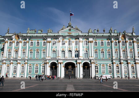 Der Winterpalast, beherbergt die Eremitage im Zentrum Saint Petersburg, Northwestern, Russland. Stockfoto