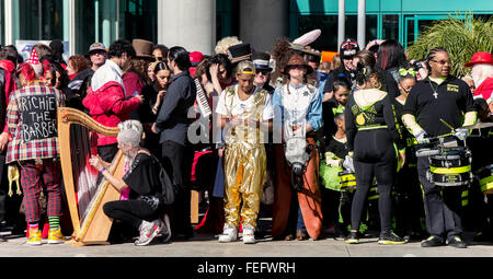 Los Angeles, CA, USA. 6. Februar 2016. Teilnehmer bei den Los Angeles Auditions für die 11. Staffel der NBC Line-up hit-Show, America es Got Talent. © Brian Cahn/ZUMA Draht/Alamy Live-Nachrichten Stockfoto