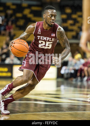 Orlando, FL, USA. 6. Februar 2016. Tempel bewachen Quenton DeCosey (25) während der 1. Hälfte Mens NCAA Basketball Spiel-Aktion zwischen den Tempel Eulen und UCF Knights im CFE Arena in Orlando, FL. Romeo T Guzman/CSM/Alamy Live News Stockfoto