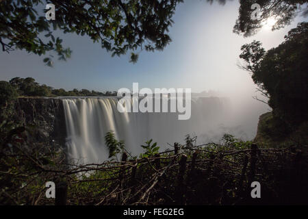 Mondregenbogen an den Victoria Fällen Stockfoto