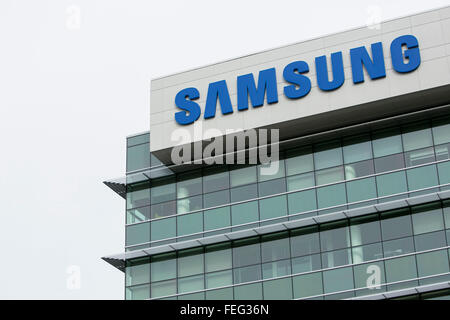 Ein Logo Zeichen außerhalb einer Einrichtung von Samsung in Sunnyvale, Kalifornien am 24. Januar 2016 besetzt. Stockfoto