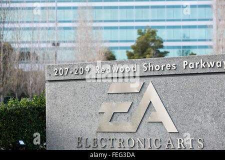 Ein Logo-Zeichen außerhalb der Hauptsitz von Electronic Arts in Redwood City, Kalifornien am 24. Januar 2016 Stockfoto