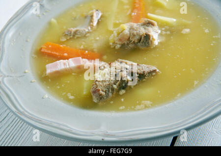 Traditionelle norwegische Erbsensuppe - ertesuppe Stockfoto