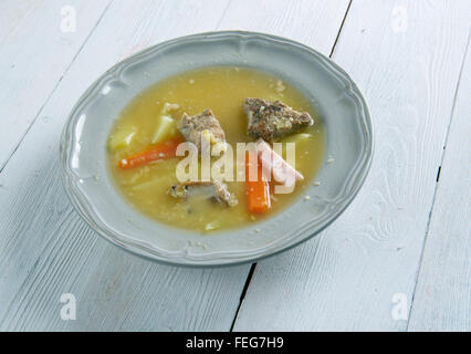 Traditionelle norwegische Erbsensuppe - ertesuppe Stockfoto