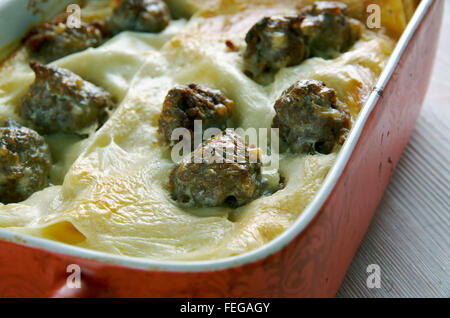 Lasagne Alla Napoletana con Polpettine mit Hackfleisch. Stockfoto