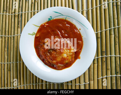 Mangalorean Bangude Masala - gekochte Gericht aus Makrele Fisch in Süd-West Indien. Stockfoto