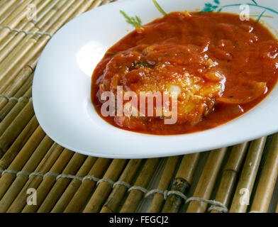 Mangalorean Bangude Masala - gekochte Gericht aus Makrele Fisch in Süd-West Indien. Stockfoto