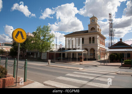 Heu-Postamt von James Barnet kolonialen Architekten entworfen und erbaut 1882. 120 Lachlan Street, Heu, New South Wales Australien. Stockfoto