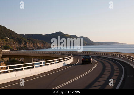 Der Sea Cliff Bridge ist ein Highlight entlang Grand Pacific Drive eine Küstenstraße zwischen Sydney und Wollongong, Australien Stockfoto