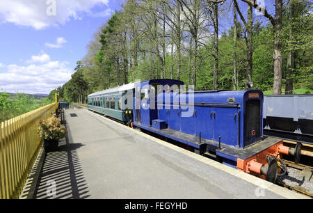 Züge im wieder eröffneten Abschnitt der Royal Deeside Railway im Milton Crathes Besucherzentrum, Aberdeenshire, Schottland, Großbritannien Stockfoto