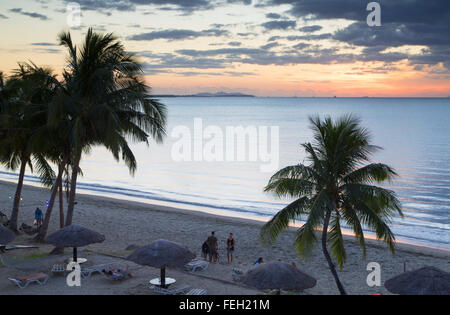 New Town Beach bei Sonnenuntergang, Nadi, Viti Levu, Fidschi Stockfoto