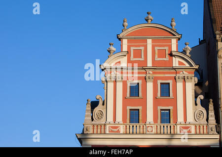 Historische Liegenschaft Haus Dachboden mit Giebel, Breslau, Niederschlesien, Polen Stockfoto