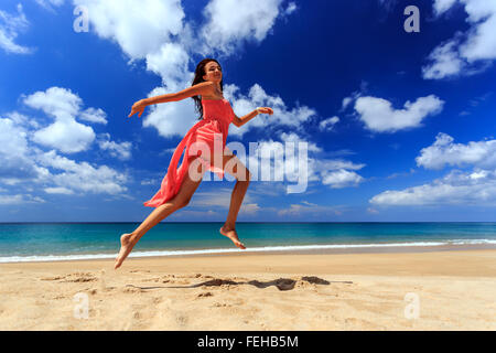 Mädchen am strand kennenlernen