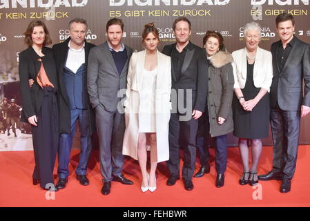 Michael Nyqvist, Emma Watson, Daniel Brühl, Vicky Krieps, Florian Gallenberger / Ankünfte / roter Teppich / Premiere COLONIA DIGNIDAD / in Berlin, 05.02.. 2016 Stockfoto