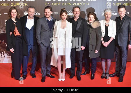 Michael Nyqvist, Emma Watson, Daniel Brühl, Vicky Krieps, Florian Gallenberger / Ankünfte / roter Teppich / Premiere COLONIA DIGNIDAD / in Berlin, 05.02.. 2016 Stockfoto