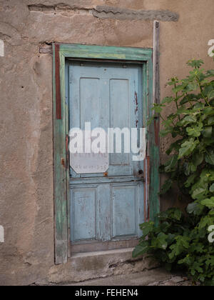 Alte Tür der französischen Haus zu verkaufen in Südfrankreich Languedoc Stockfoto