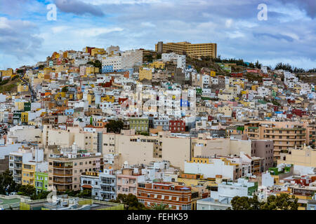 Panorama Blick auf Las Palmas de Gran Canaria an einem bewölkten Tag, Blick von der Kathedrale Santa Ana Stockfoto
