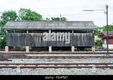 Alte Waage Haus für Güterwagen in den Umsteigebahnhof. Stockfoto