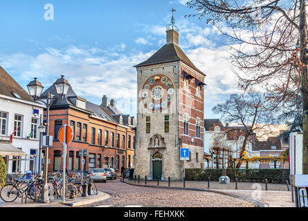 Berühmte Zimmer-Turm (Zimmertoren) mit der astronomischen Uhr in Lier, Flandern, Belgien Stockfoto