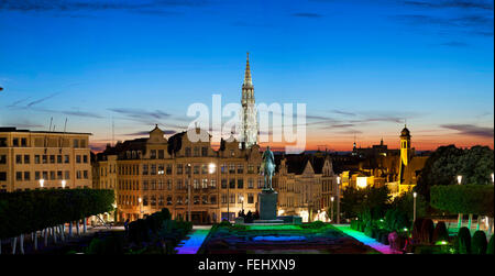 Abend-Panorama von Brüssel Monts des Arts Stockfoto