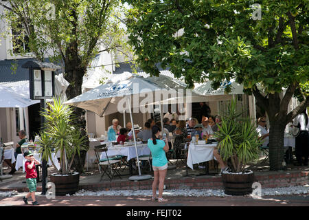 Am Straßenrand Cafe in Franschhoek in Western Cape - Südafrika Stockfoto