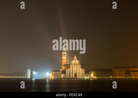 Nacht Langzeitbelichtung San Giorgia Maggiore in Venedig Stockfoto