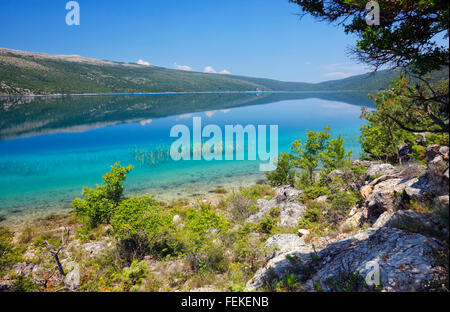 Vrana-See auf der Insel Cres in Kroatien Stockfoto