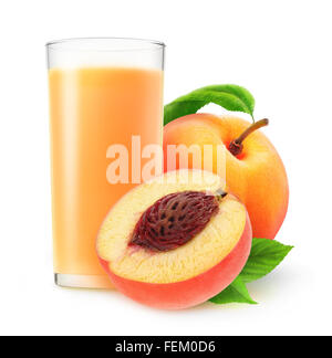 Pfirsichsaft in einem Glas isoliert auf weiss mit Beschneidungspfad Stockfoto