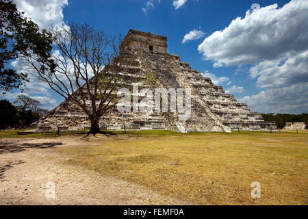 eine wilde Winkel des Tempels Chichén Itzá in Tulum Mexiko Stockfoto