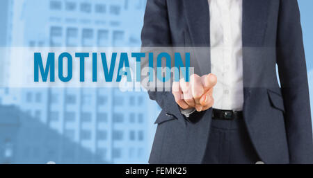 Motivation gegen niedrigen Winkel Ansicht der Gebäude der Stadt Stockfoto