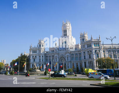 MADRID, Spanien - 14. November 2015: Kybele Palast (Rathaus) an der Plaza de Cibeles in Madrid, Spanien Stockfoto