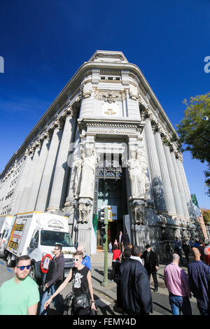 MADRID, Spanien - 14. November 2015: Instituto Cervantes Hauptsitz an der Calle de Alcalá im Zentrum von Madrid, Spanien. Stockfoto