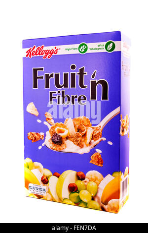Fruit 'n Fiber Frühstück Müsli Kellogg's Marke Box Box Faser Produkt Ausschnitt geschnitten weißen Hintergrund isoliert, Obst und Faser, Kellogs Fruchtfaser Stockfoto
