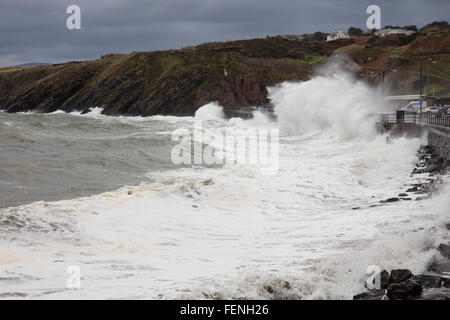 Stürmischer See am Peel Isle Of Man Stockfoto