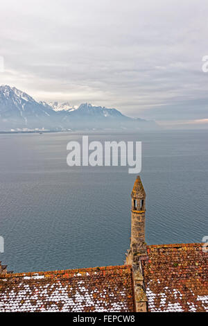 VEYTAUX, Schweiz - 2. Januar 2015: Blick auf den Genfer See von das Schloss Chillon. Es ist eine Insel-Schloss am Genfer See (Lac Stockfoto