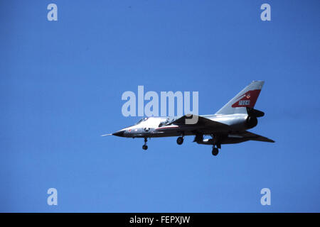 Die Convair F-106A Delta Dart, Seriennummer 57-0241, ist während des Dienstes mit der 58th Tactical Fighter Squadron, 33rd Tactical Fighter Wing bei Hill AFB am 17. September 1983 abgebildet. Dieses Flugzeug wurde von der US Air Force zur Luftverteidigung eingesetzt und war eines der letzten seiner Art im aktiven Dienst. Stockfoto