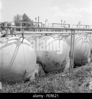 Das Atlas negative Collection Image ist Teil eines fotografischen Archivs, das historische Momente bewahrt und eine Reihe von Themen aus verschiedenen Epochen der Menschheitsgeschichte zeigt. Stockfoto