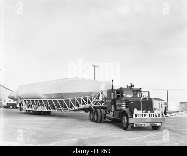 Atlas 8D Details Rakete 8D in Vandenberg AFB; Unterstützung in Richtung Stockfoto