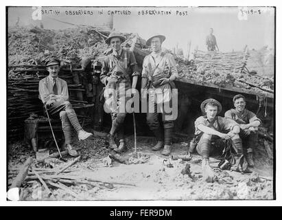 Britische Beobachter in erfassten Beobachtungsposten Stockfoto