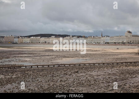 Ansicht von Nord-Wales Llandudno Bucht an der Nordküste von der Seebrücke Stockfoto