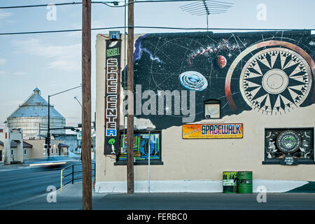 Raum-Wandbild und "Space Ship", Roswell, New Mexico, USA Stockfoto